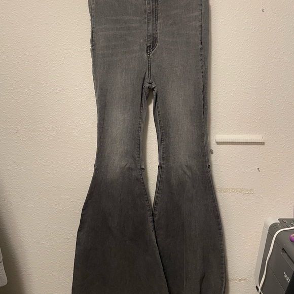 Free People We The Free Just Float On Flare Jeans Washed Black Size 27 - Picture 1 of 16